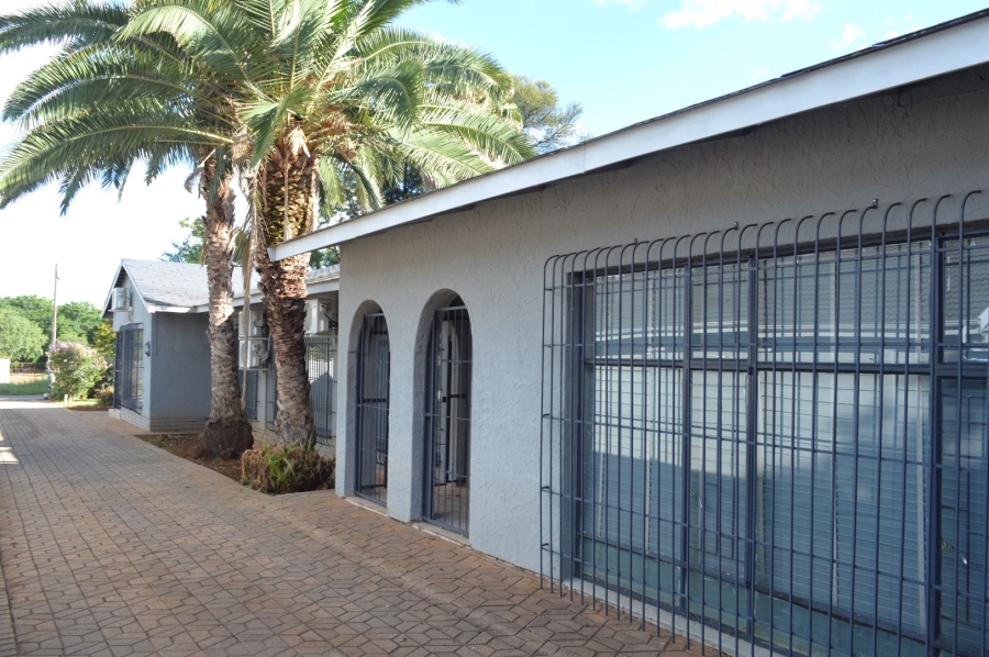 4 Bedroom Property for Sale in Flimieda North West